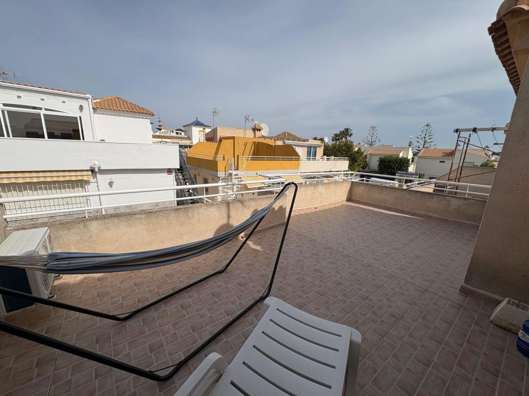 Sprzedaż szeregowego domku w Calle la Sagra , Torrevieja photo 5