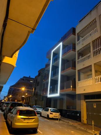 Sprzedaż mieszkania w Calle Arquitecto Larramendi, 3, Torrevieja
thumbnail 1