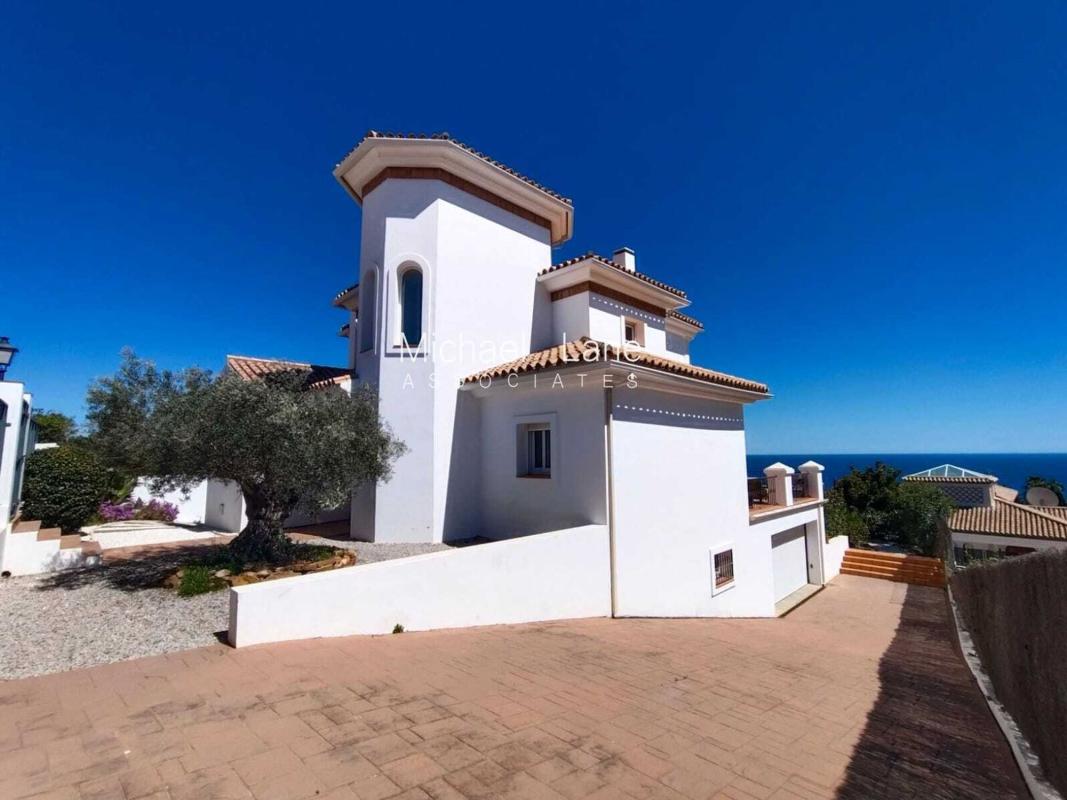 Sale of independent chalet in Calle Tubalitas, Manilva
photo 3