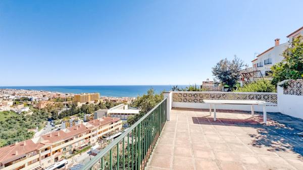 Chalet pareado photo 2