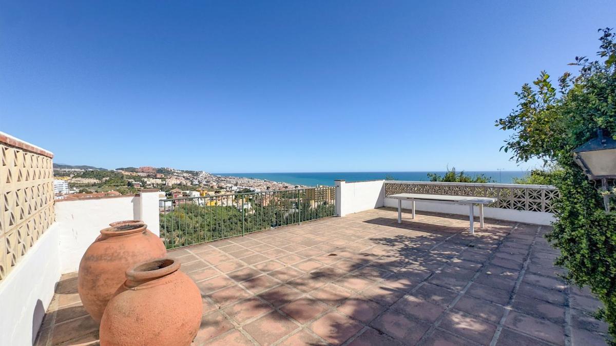 Properties for sale and rent in Spain photo 4
