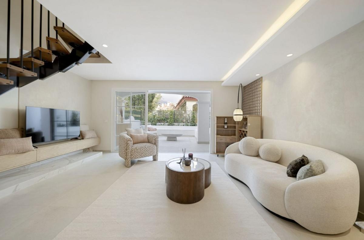 Venta de chalet adosado en  Barrio Lomas de Marbella Club , Marbella photo 2
