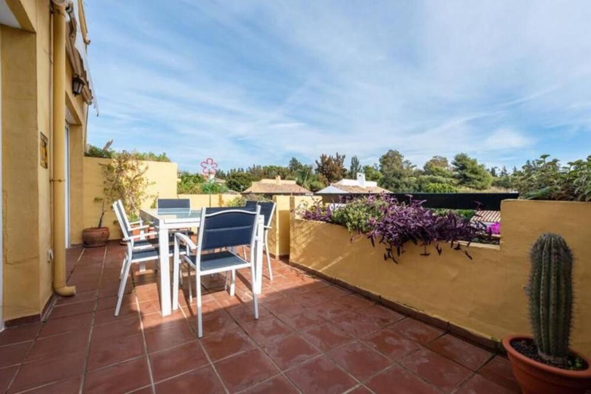 Venta de duplex en Camino Cortes, Marbella photo 2