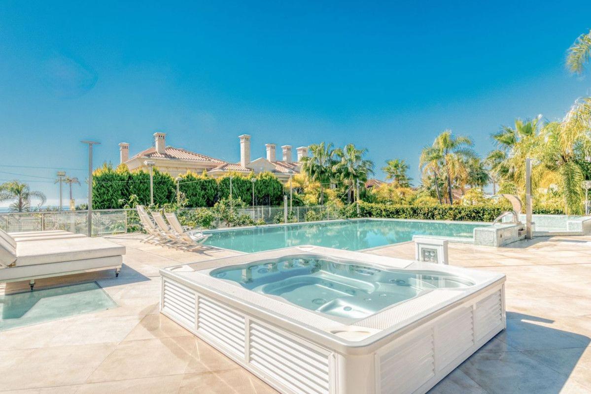 Venta de chalet independiente en Avenida del Principe, Marbella
 photo 2