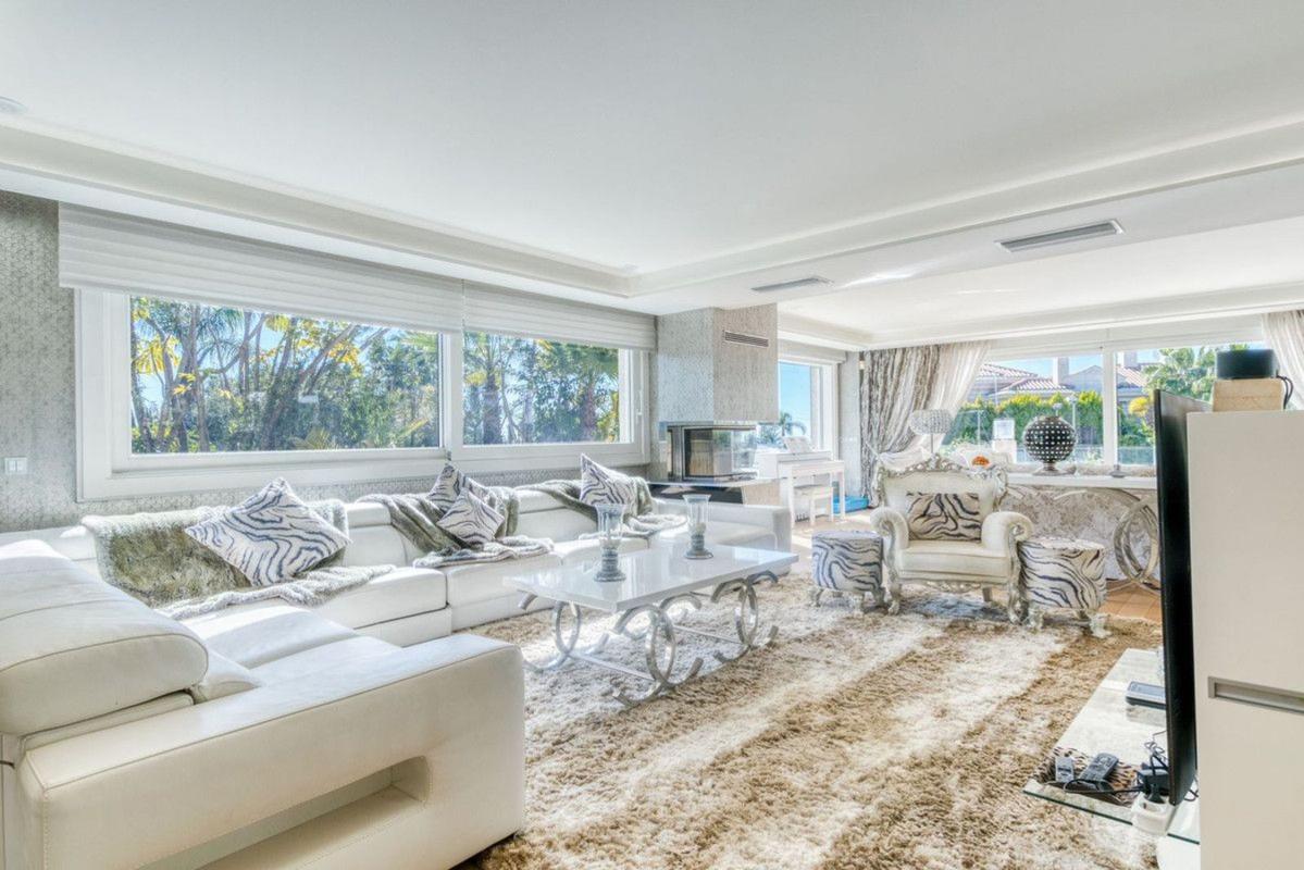 Venta de chalet independiente en Avenida del Principe, Marbella
photo 3