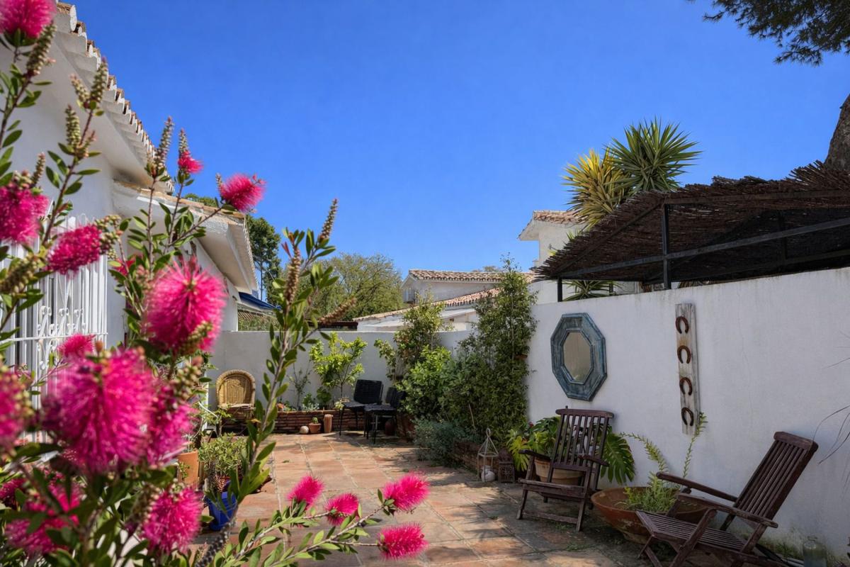 Properties for sale and rent in Spain photo 3