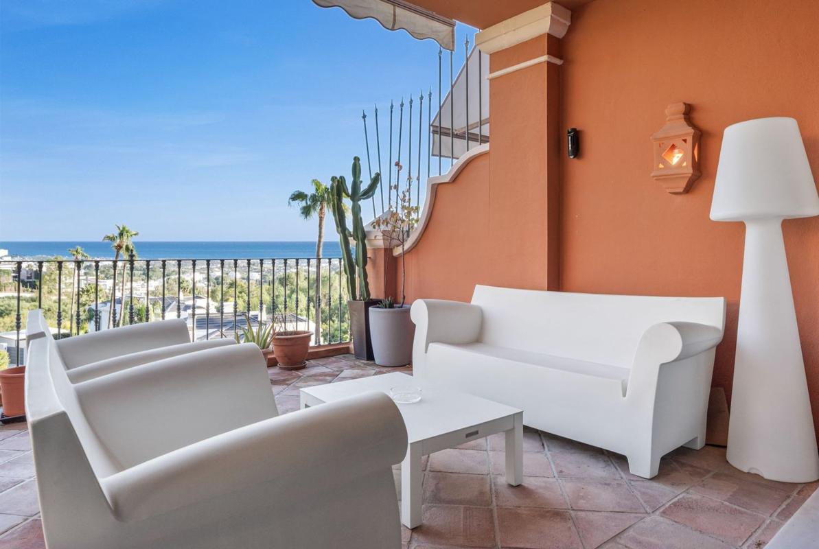 Продажа дуплекса на La Quinta, Бенахавис photo 1