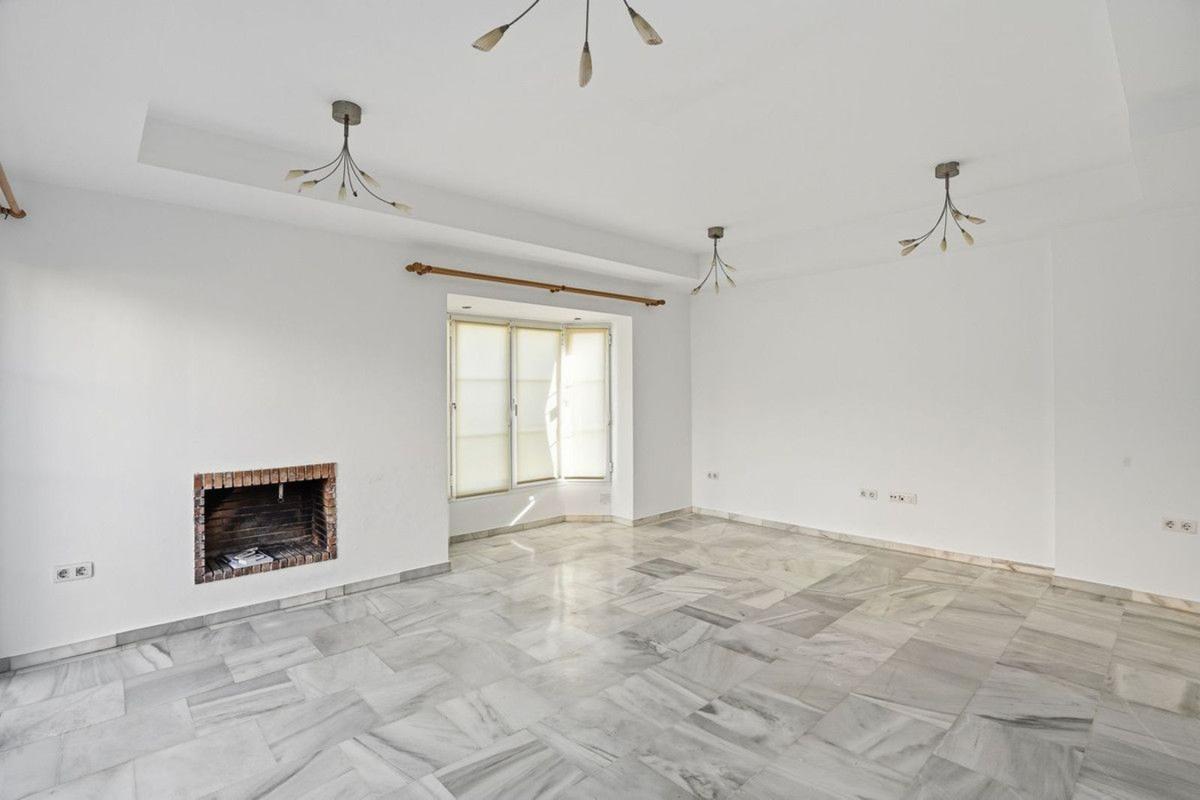 Propiedades en venta y alquiler en España photo 2