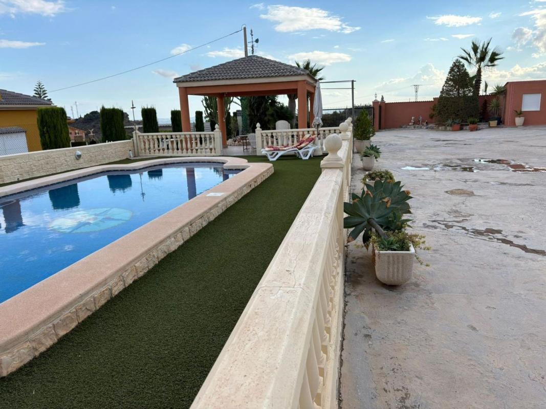 Venta de chalet independiente en Peña de Las Águilas, Elche / Elx
 photo 2