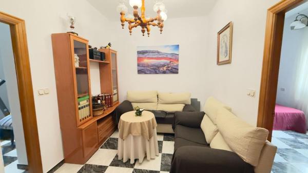Casa independiente en calle Iglesia thumbnail 1