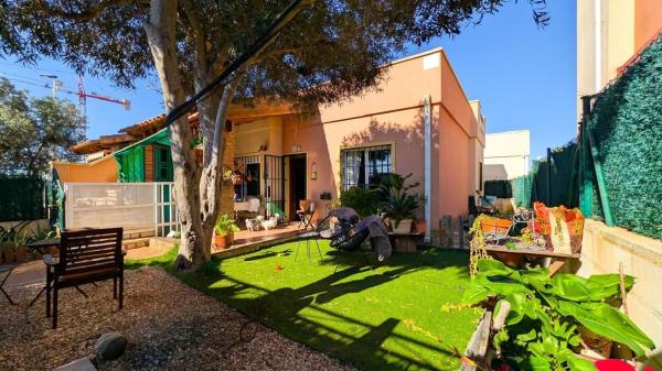 Chalet adosado thumbnail 2