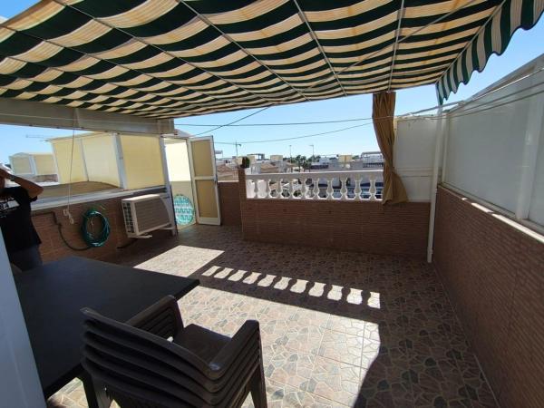 Sprzedaż mieszkania w Avenida de Corcega, Torrevieja
thumbnail 2