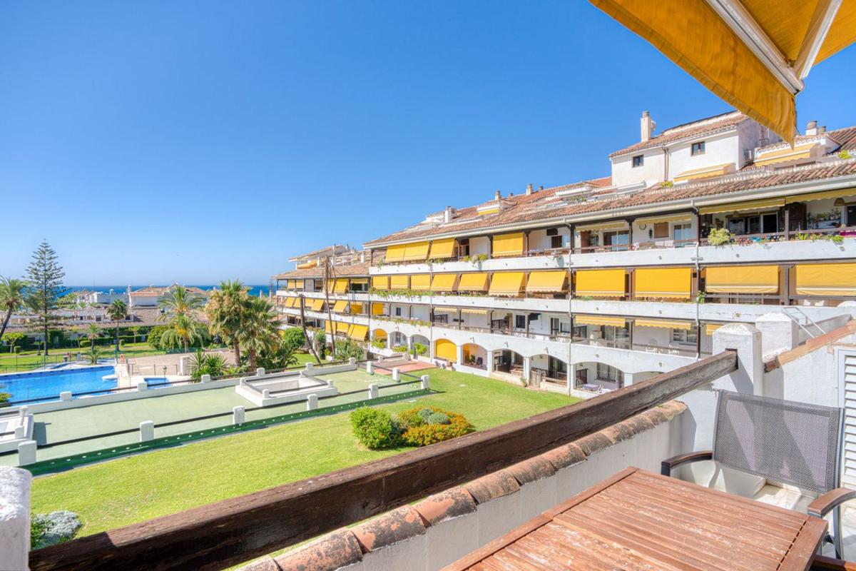 Venta de duplex en Barrio La Carolina-Guadalpín, Marbella photo 3