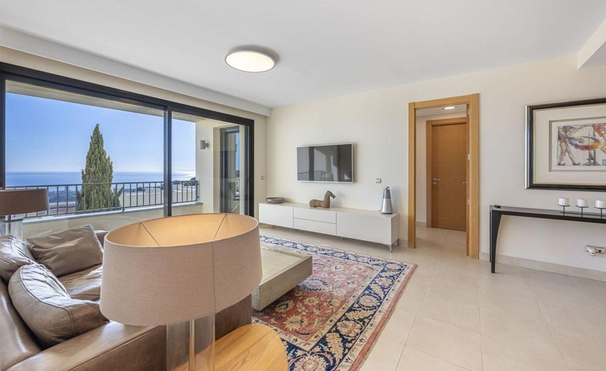 Sale of apartment in Barrio Alto de los Monteros, Marbella
photo 3