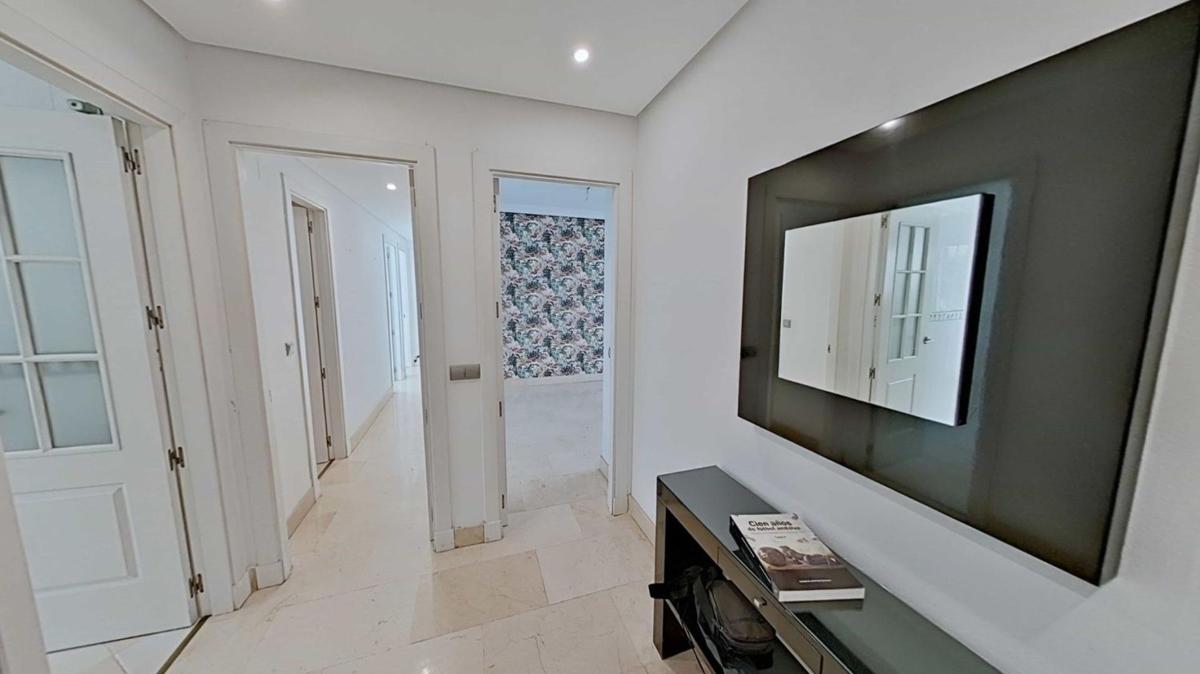 Venta de piso en Barrio Zona Centro Comercial Torrequebrada, Benalmádena
photo 4