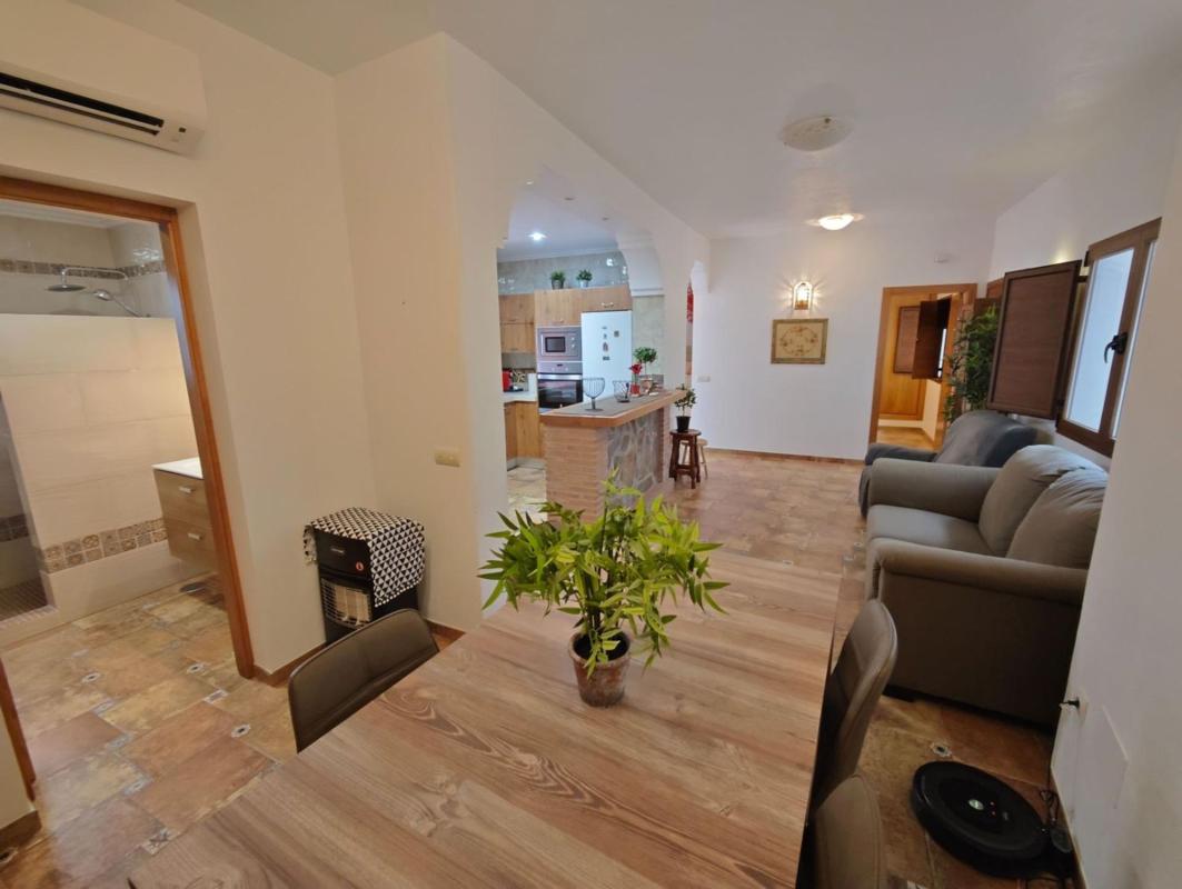 Sale of townhouse in Calle Nueva , Guaro photo 1