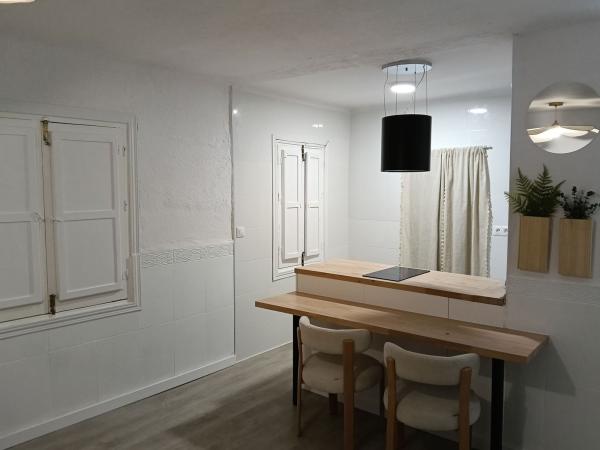 Venta de piso en Calle Doctor Mañas Bernabéu, 4, Málaga
 photo 2