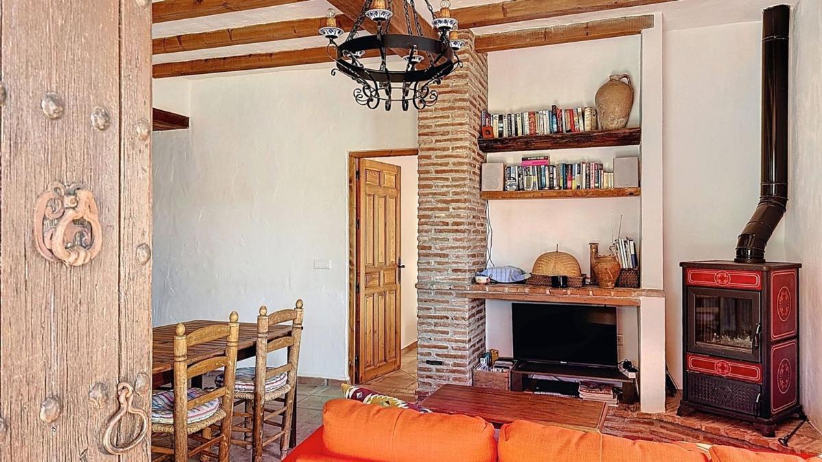 Продажа отдельного шале в  Almáchar, Алмачар photo 5