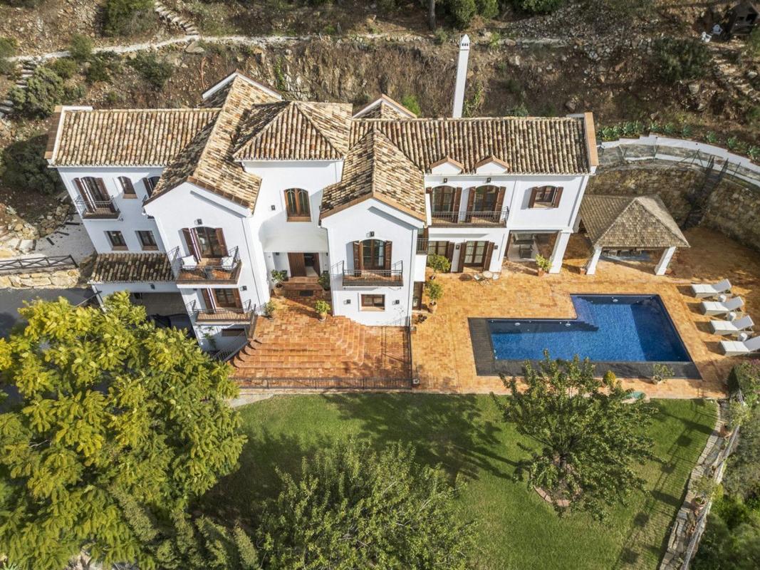 Venta de chalet independiente en El Madroñal 2, Benahavís
photo 4
