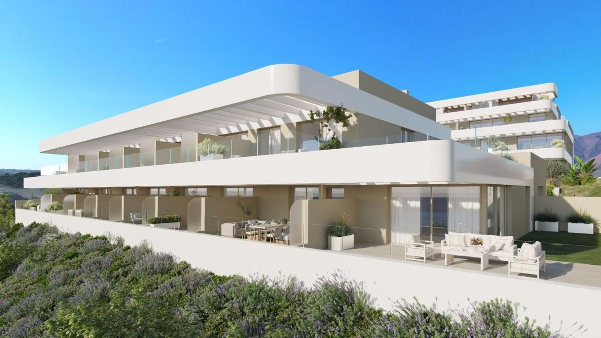 Sale of apartment in Calle Segismundo Moret s/n, Estepona
 photo 3