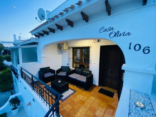 Частный шале на продаже в  Barrio Villamartín, Ориуэла photo 1