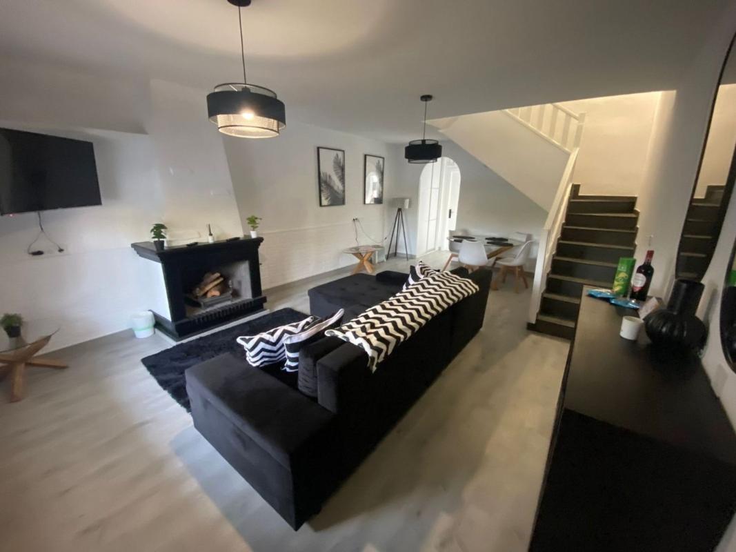 Продажа отдельного шале в  Barrio Villamartín, Ориуэла photo 2