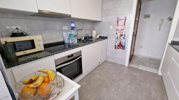 Venta de piso en Calle Martínez Catena, Fuengirola
thumbnail 1