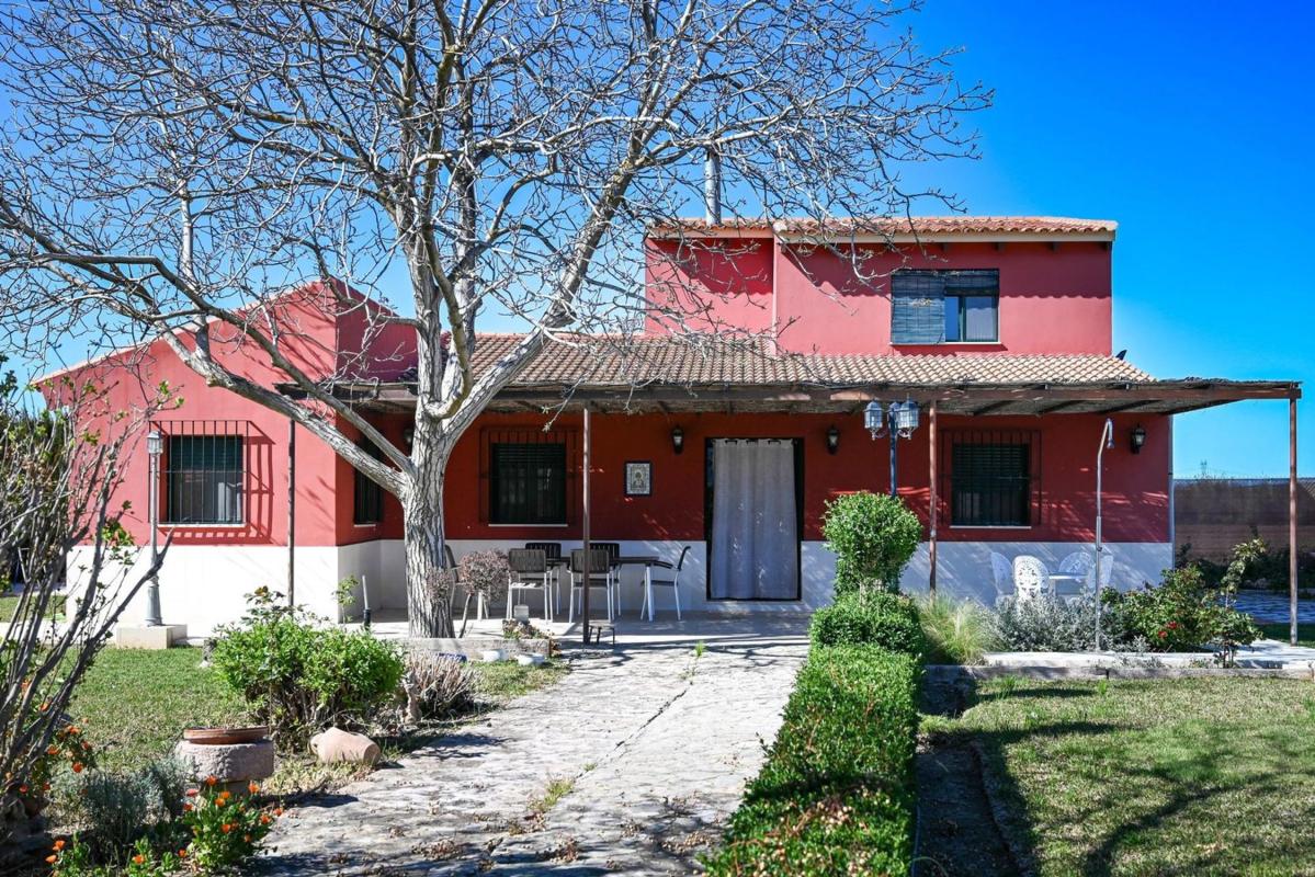 Properties for sale and rent in Spain photo 4