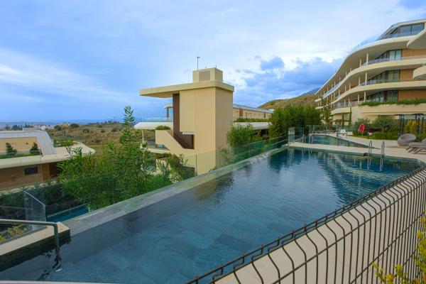 Sale of flat in Avenida fuengirola, 1, Fuengirola
 photo 1