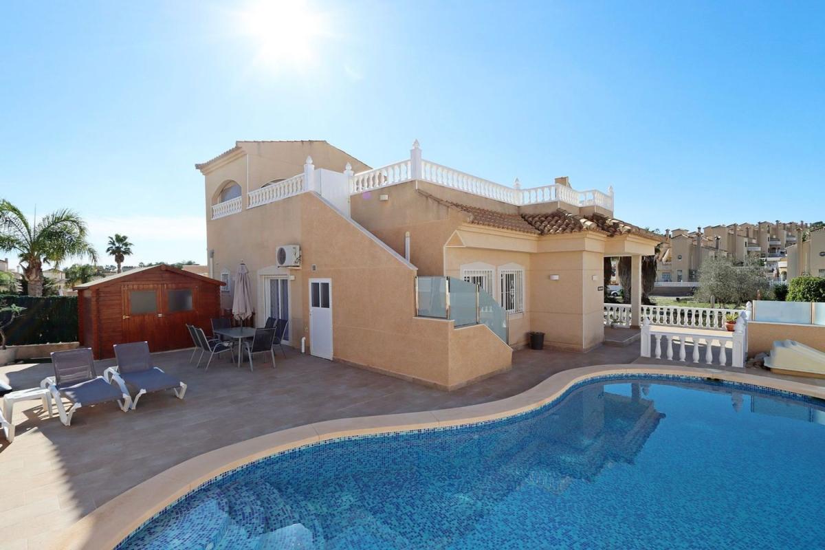 Sprzedaż niezależnego domku jednorodzinnego w Barrio Las Filipinas, Orihuela photo 1