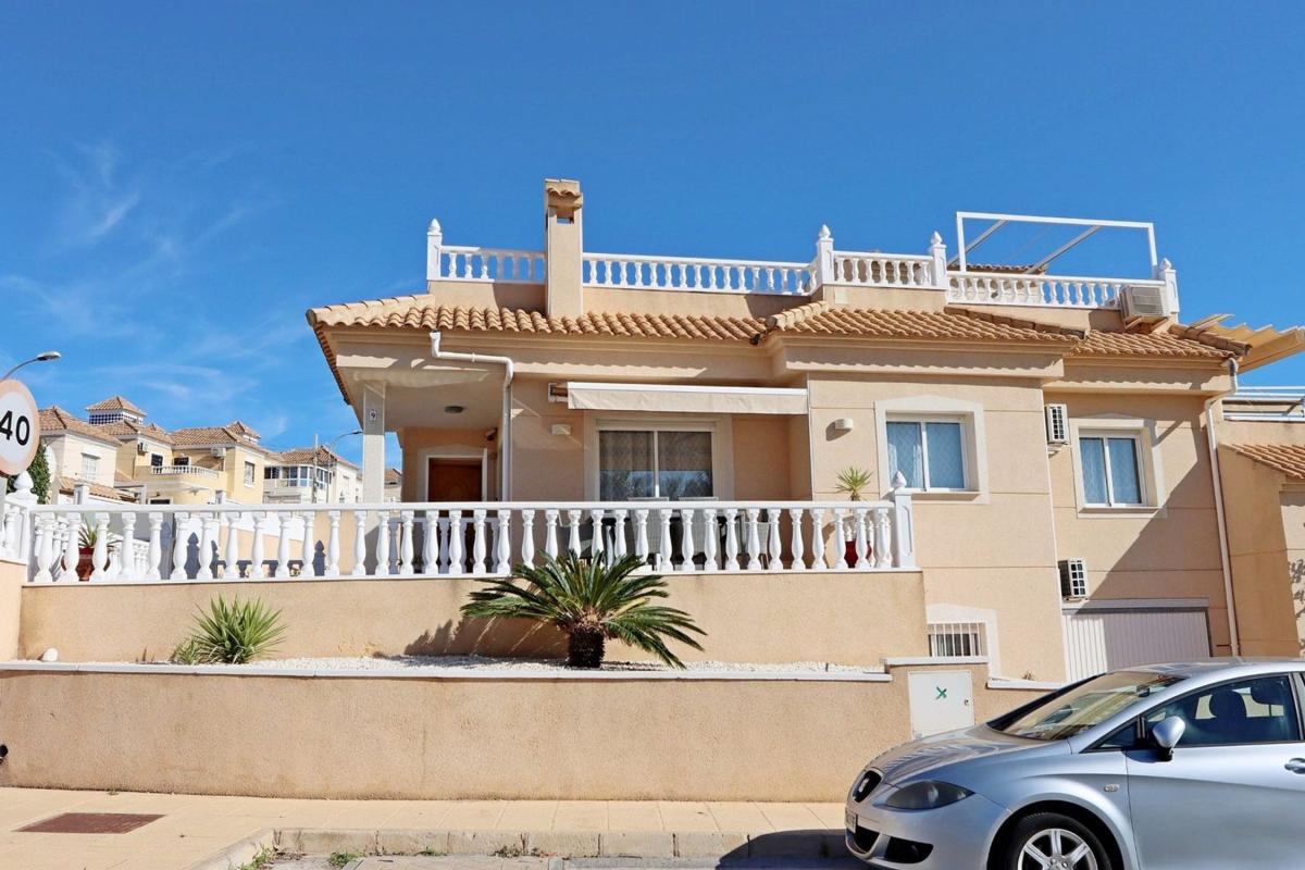 Sprzedaż niezależnego domku jednorodzinnego w Barrio Las Filipinas, Orihuela photo 2