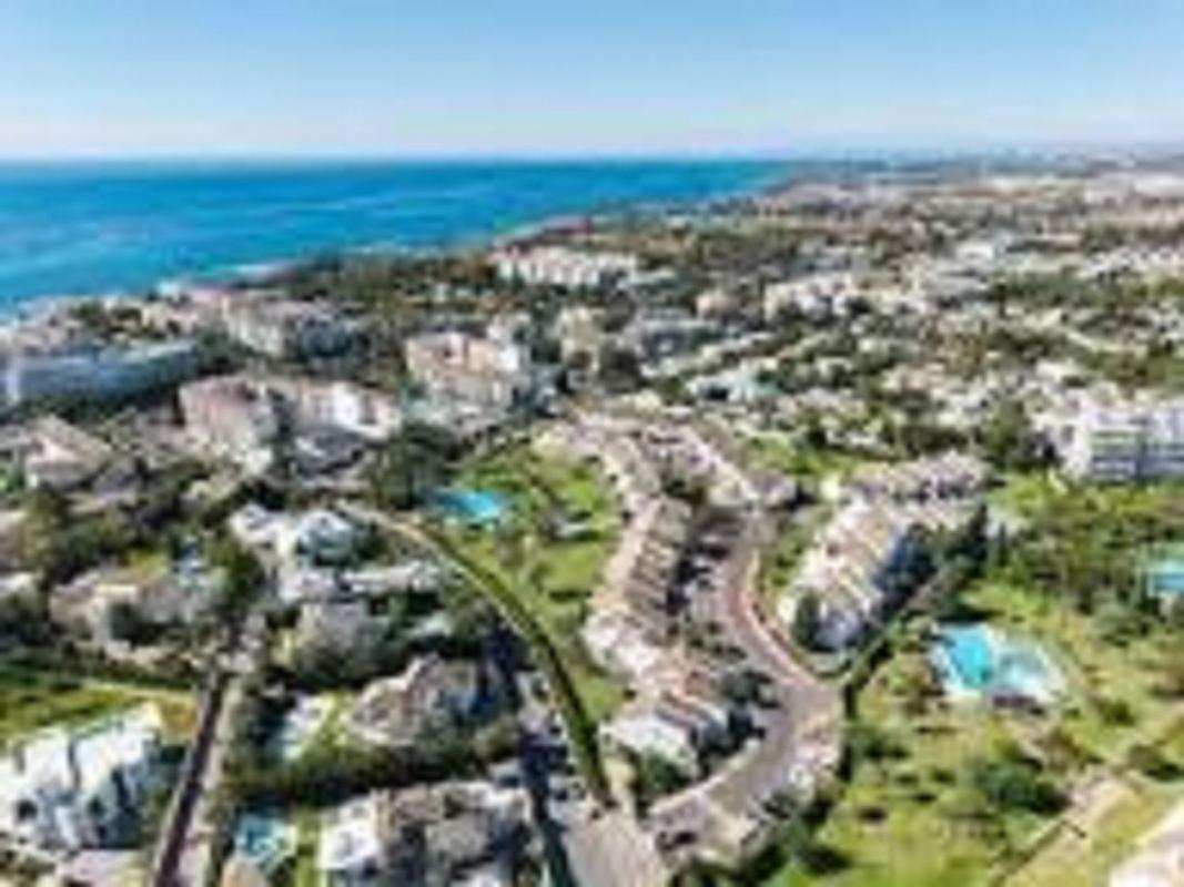 Venta de piso en Calle las Azaleas, 1, Marbella
photo 1