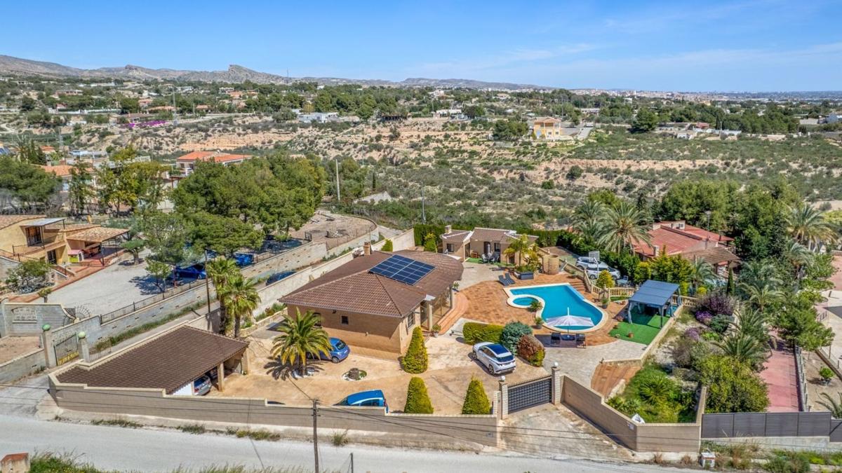 Venta de chalet independiente en Crevillente, Crevillente
 photo 2