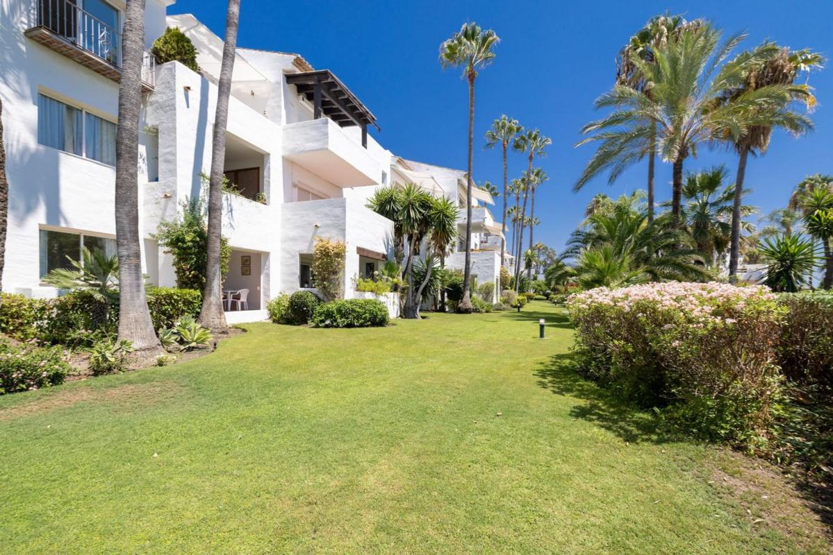 Venta de piso en Calle Trajano, Estepona
 photo 5