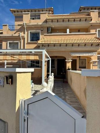 Chalet adosado photo 1