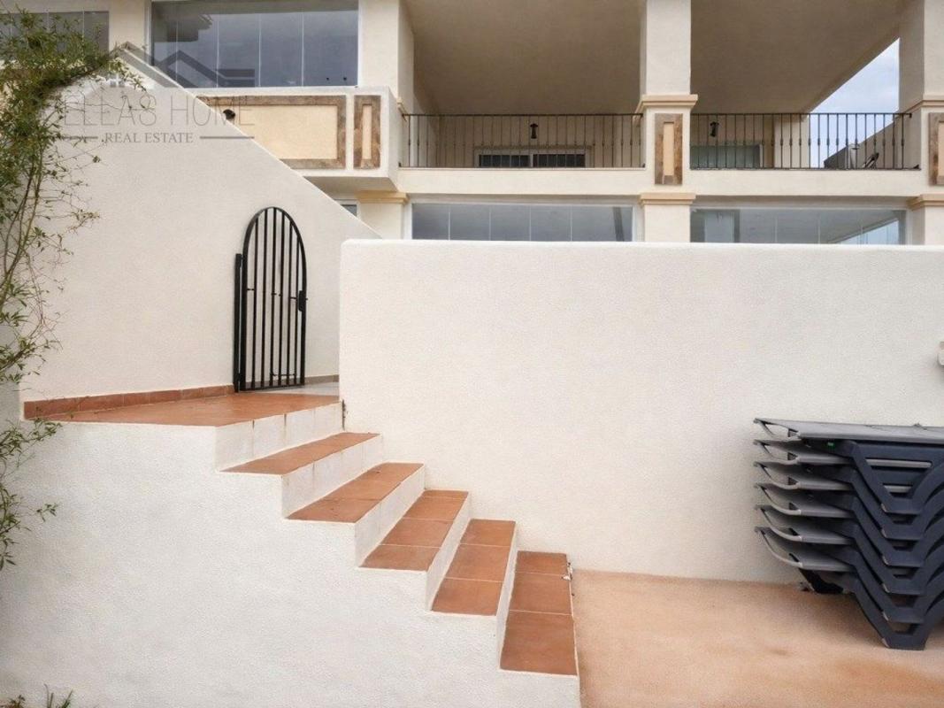 Sale of apartment in Partida Arroyo Enmedio, Estepona
 photo 3