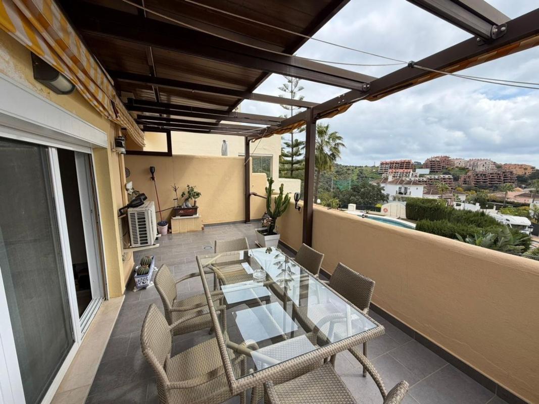 Venta de duplex en Barrio Hacienda Elviria, Marbella photo 1