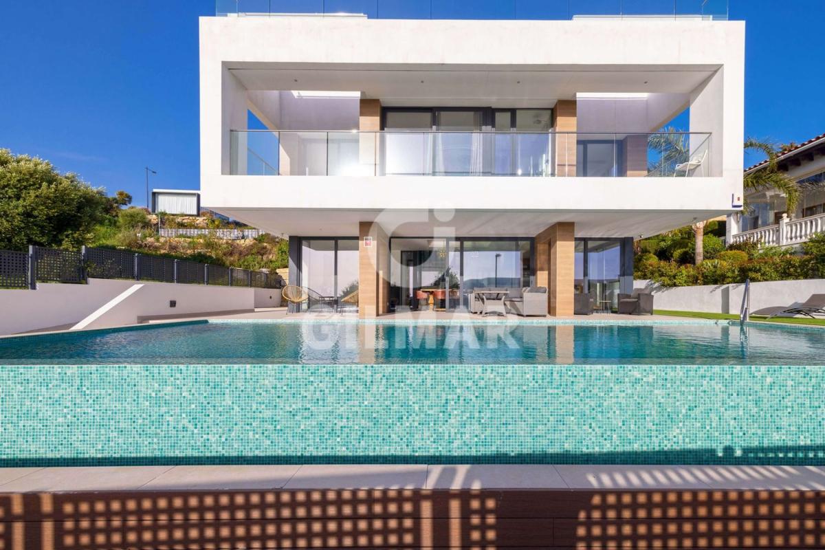 Venta de chalet independiente en Calle el Salvador, Estepona
 photo 2