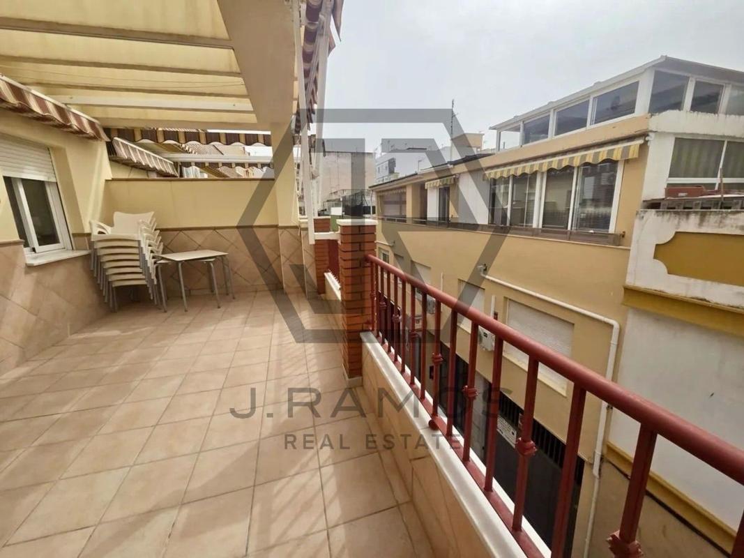 Sprzedaż poddasza w Barrio Centro, Vélez-Málaga photo 1