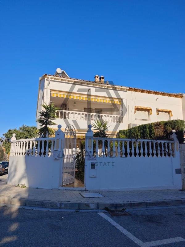 Properties for sale and rent in Spain photo 1