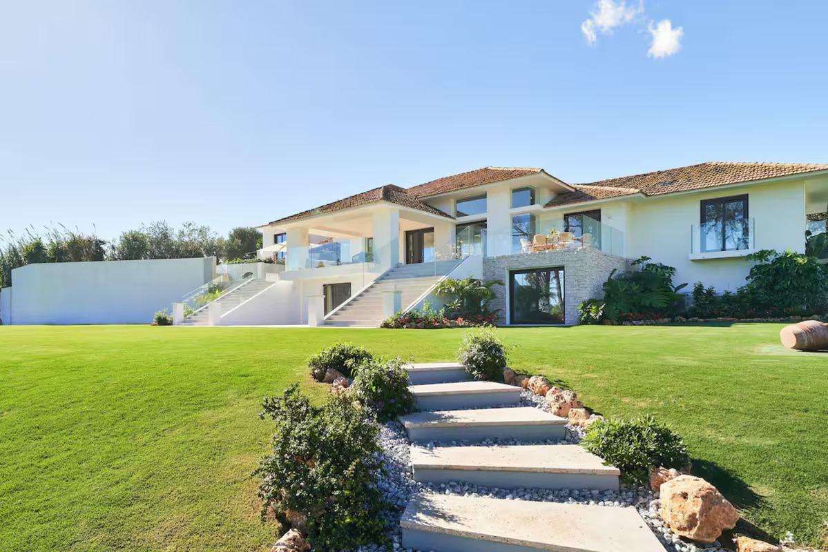 Venta de chalet independiente en Casa del Abuelo, Urbanization Valle del Sol, Marbella
photo 3