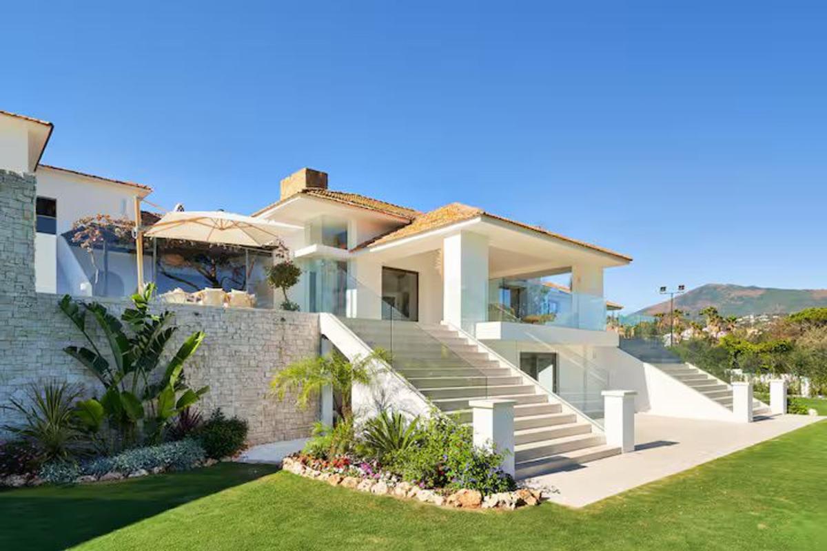 Venta de chalet independiente en Casa del Abuelo, Urbanization Valle del Sol, Marbella
photo 5