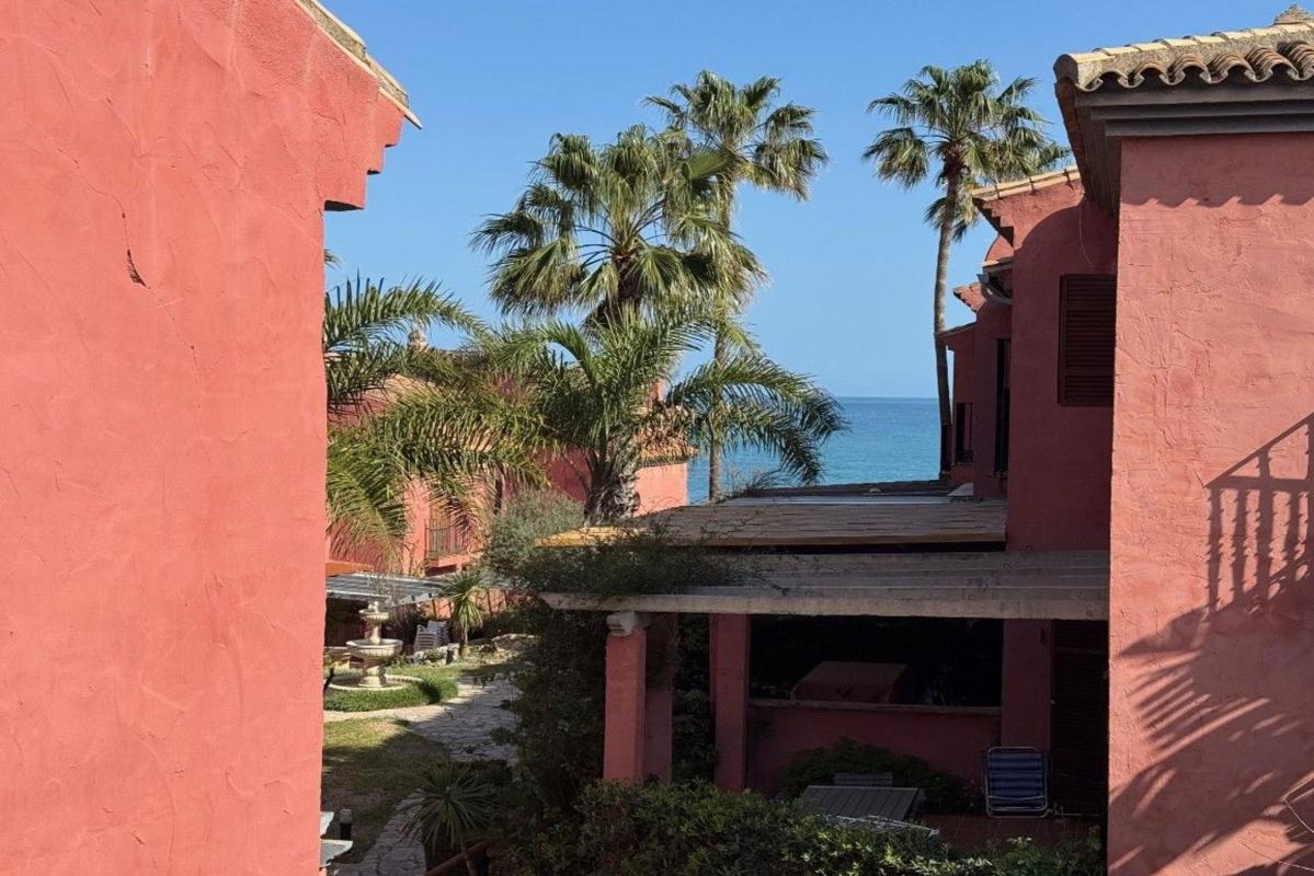 Продажа таунхауса в Urbanizacion Playa de Guadalobon, 1 , Эстепона photo 5
