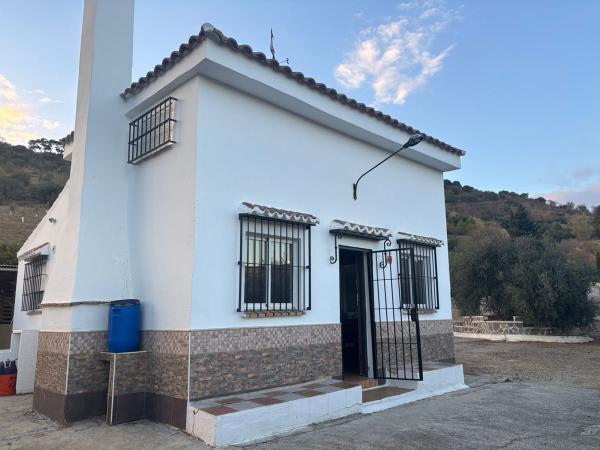 Casa rural en via de Málaga photo 1