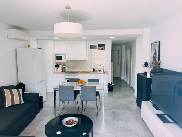 Sale of flat in Calle Orquídea, Fuengirola
 photo 1
