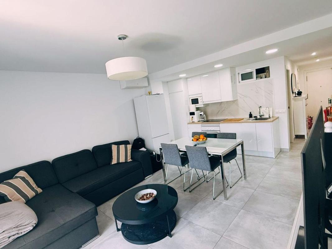 Продажа квартиры на Calle Orquídea, Фуэнхирола
 photo 2