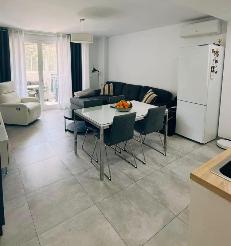 Продажа квартиры на Calle Orquídea, Фуэнхирола
 photo 3