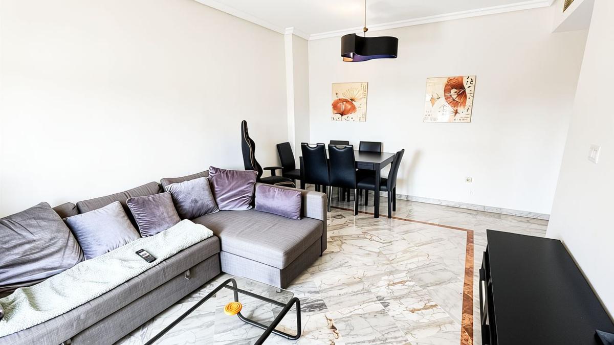 Продажа квартиры на Calle Río Danubio, Марбелла
photo 2