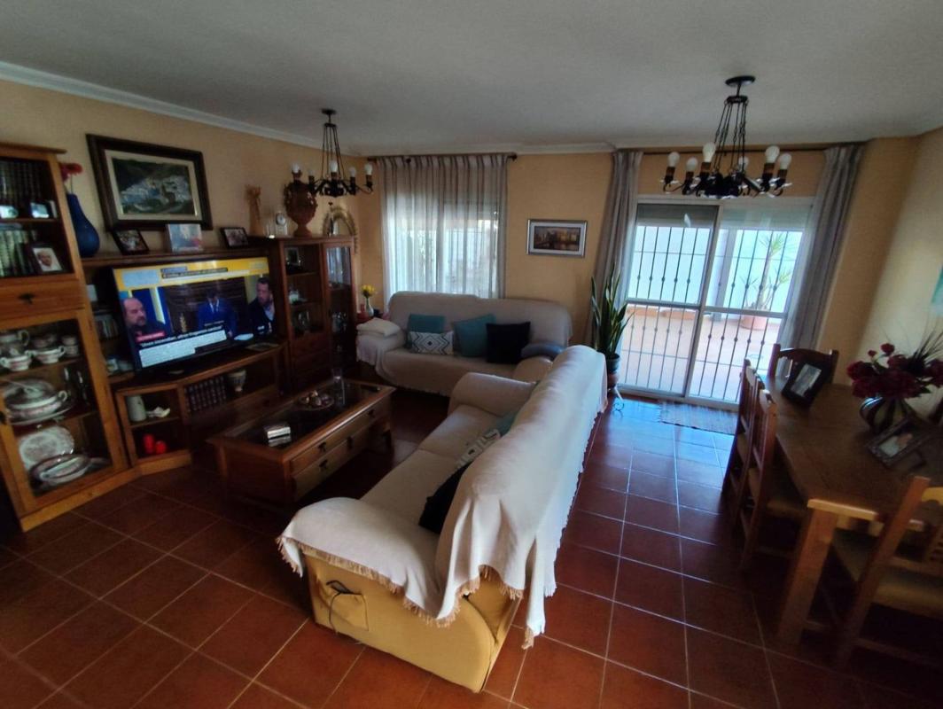 Propiedades en venta y alquiler en España photo 5