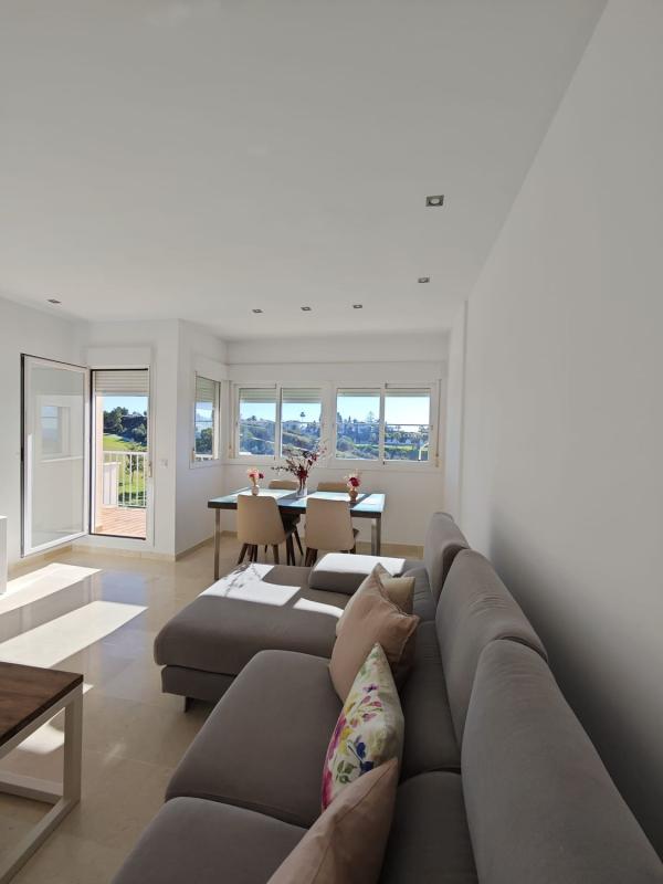 Sale of apartment in Avenida las Palmeras, Vélez-Málaga
 photo 3